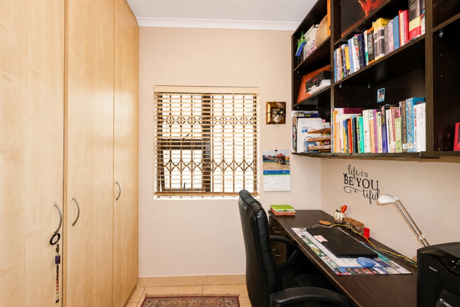 3 Bedroom Property for Sale in Parklands Western Cape